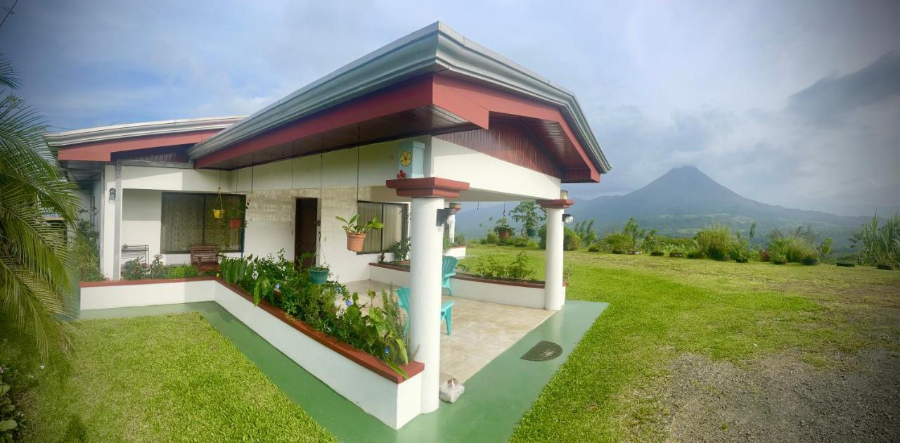 Las Pavitas Cottages La Fortuna المظهر الخارجي الصورة