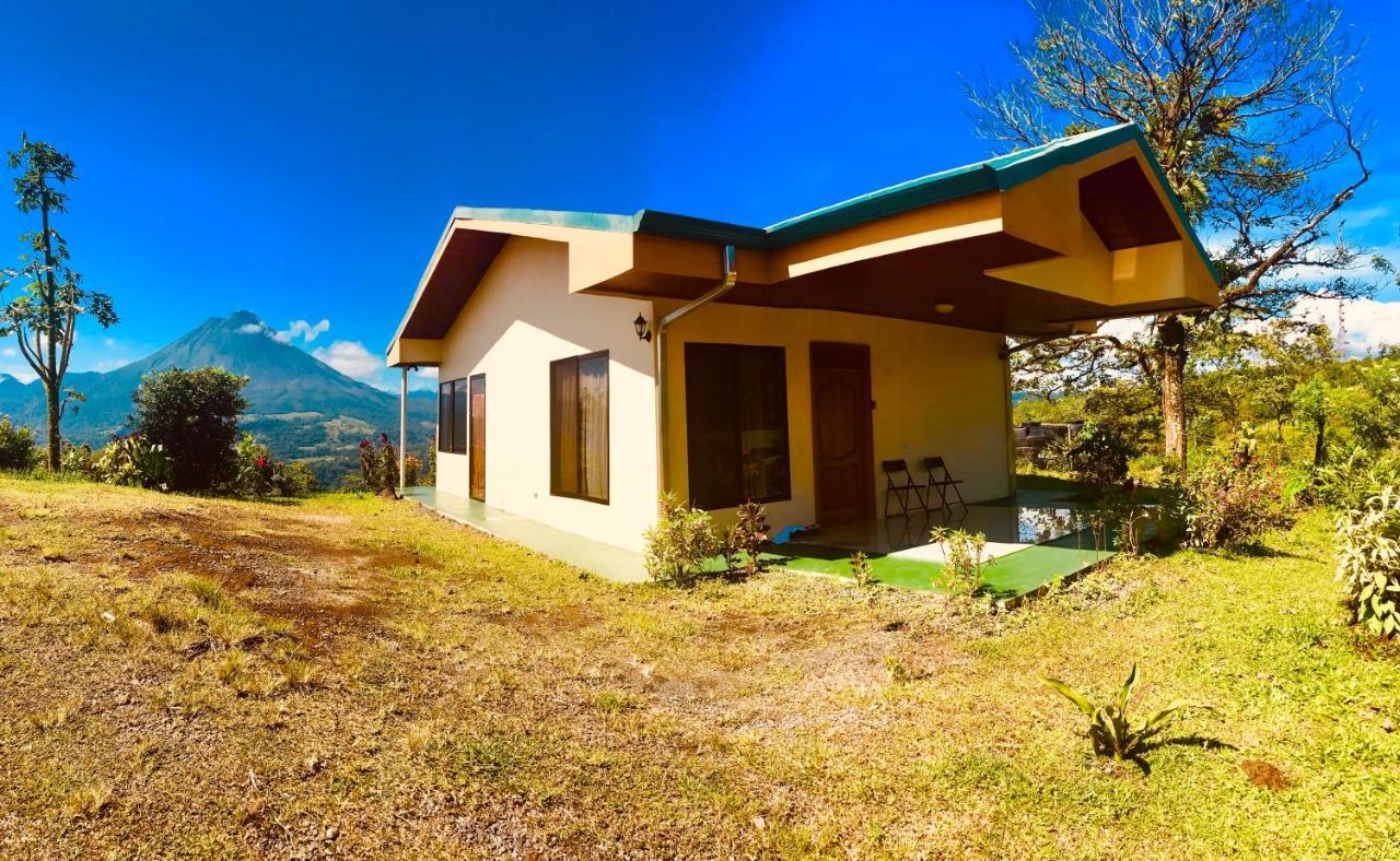 Las Pavitas Cottages La Fortuna المظهر الخارجي الصورة
